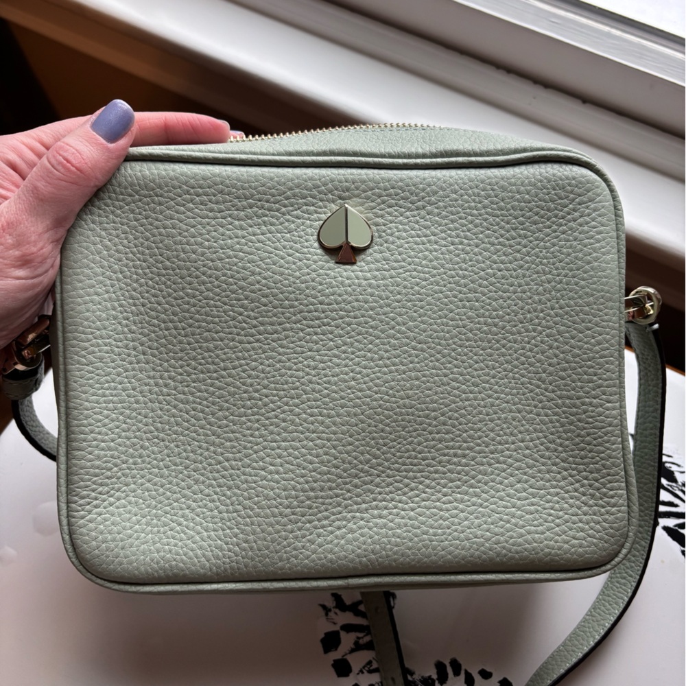 Kate Spade Crossbody Camera Bag- Pistachio Leather - Picture 2 of 8